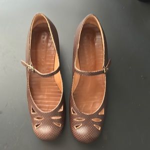 Chie Mihara Mary Jane kitten heel pumps